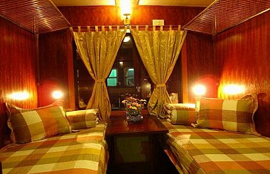 Sapa King Express train